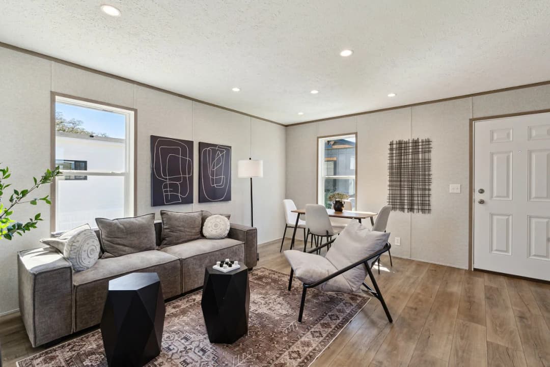 Prime 1676h42p01 interior home features