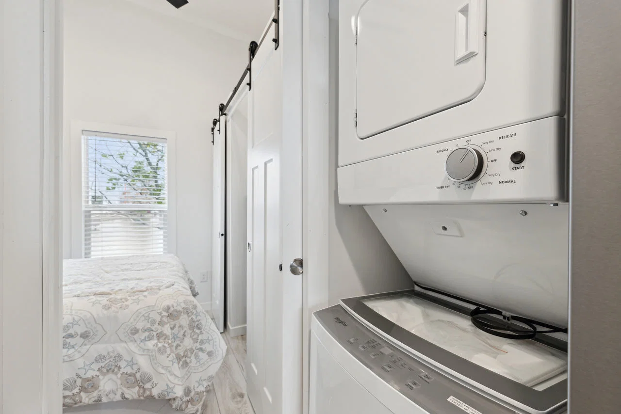 Aps 528-sl 070 interior home features
