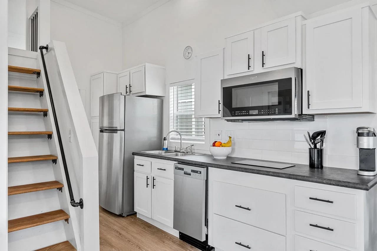 Park model 4110 kitchen home features