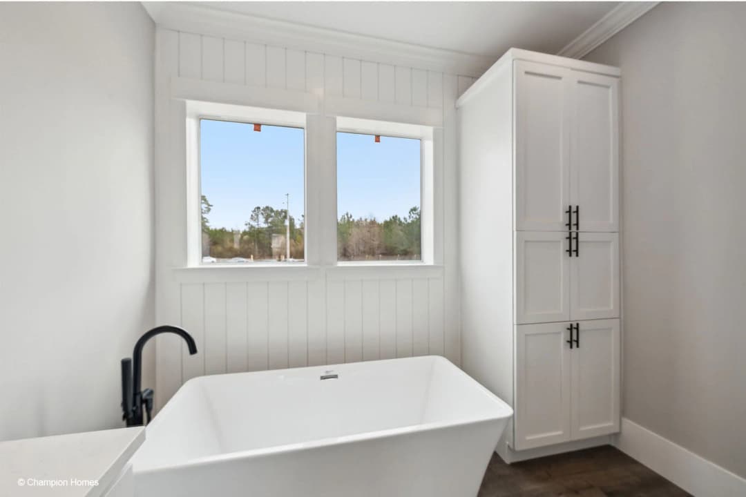 Cameron iii 3260-02 bathroom home features