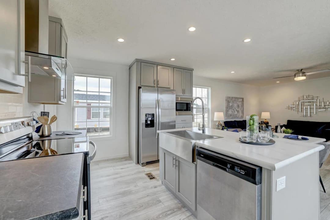 Ironclad 1676-15 kitchen home features