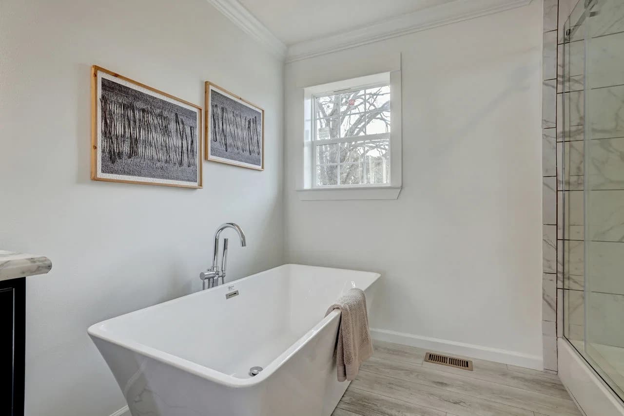 Tillery iii 3260-01 bathroom home features