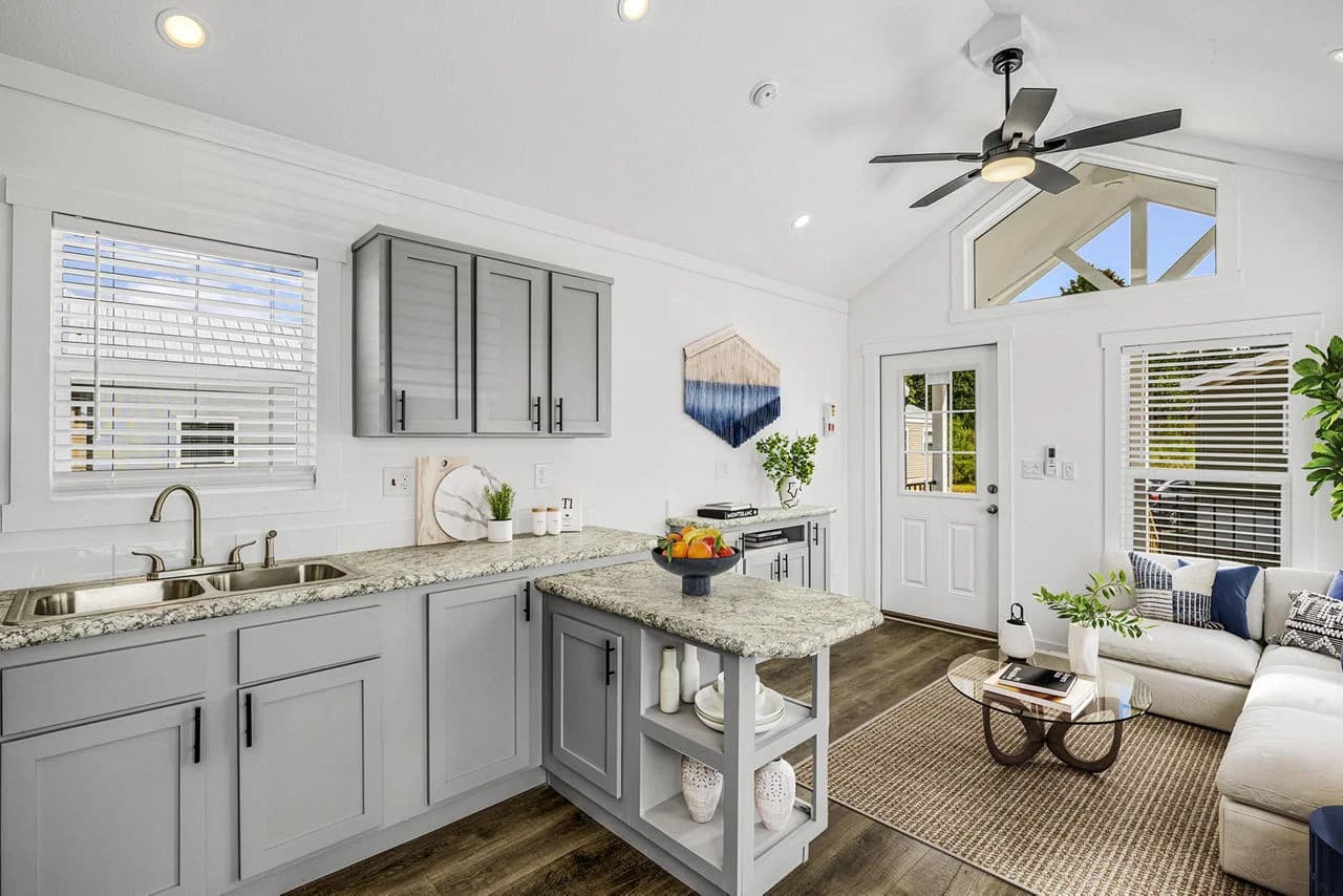Park model 528 070 kitchen home features