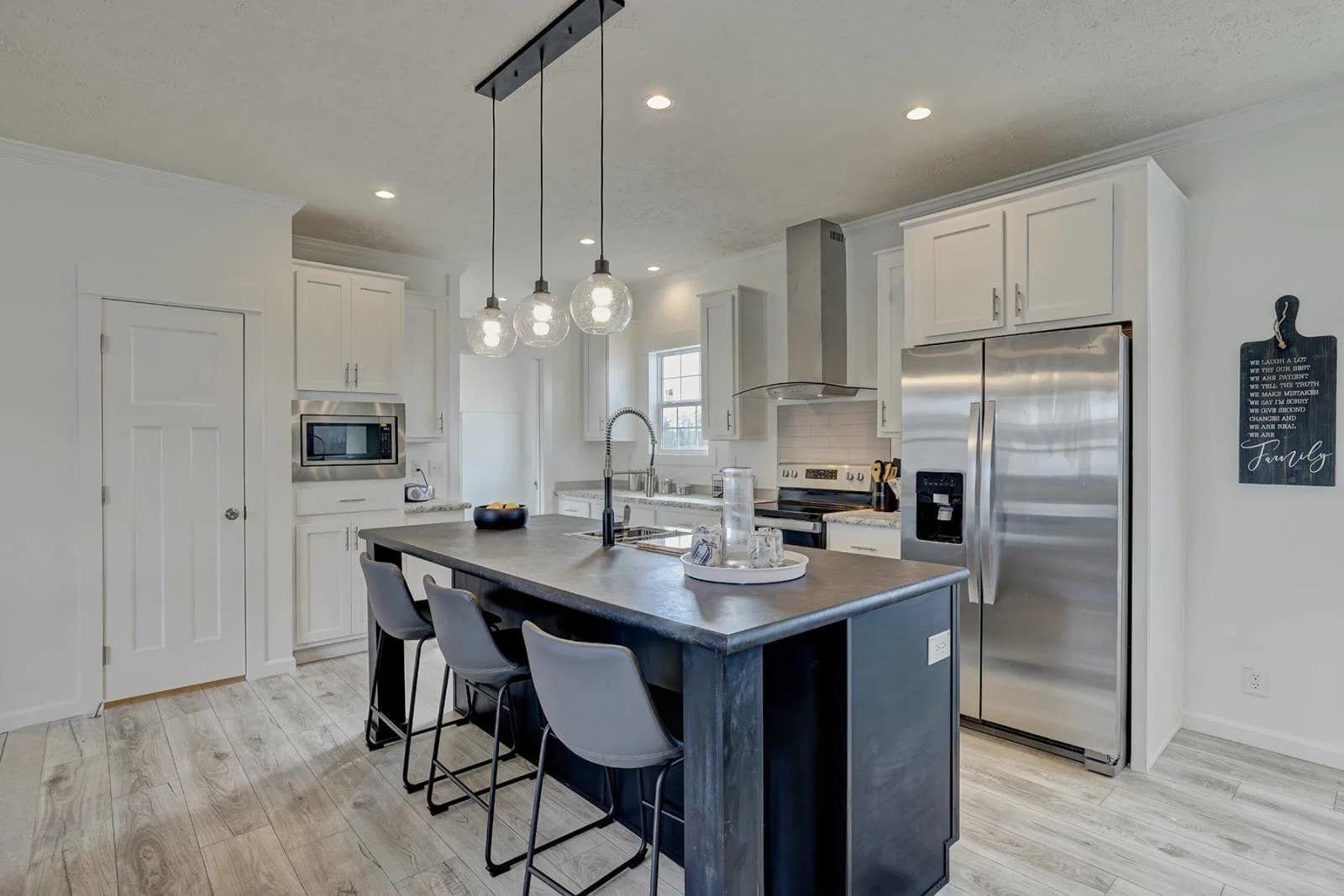 Ironclad 2856-08 kitchen home features