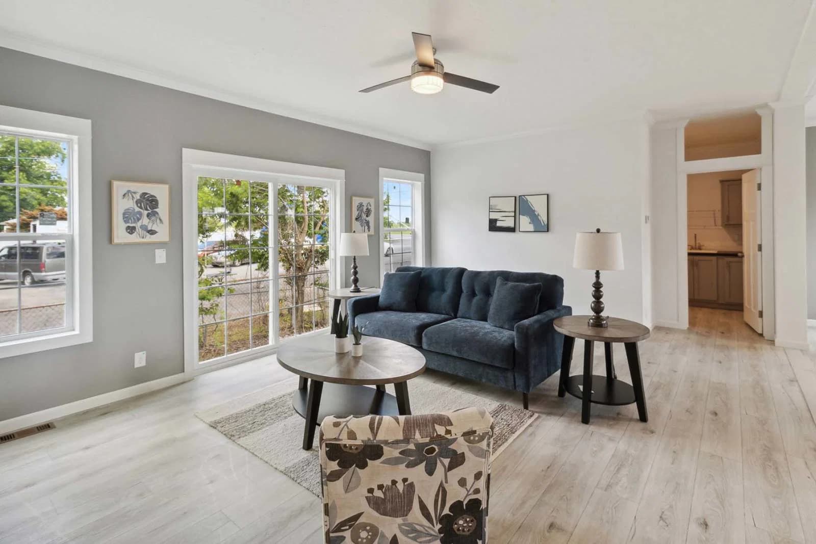 Ironclad 3276-21 interior home features